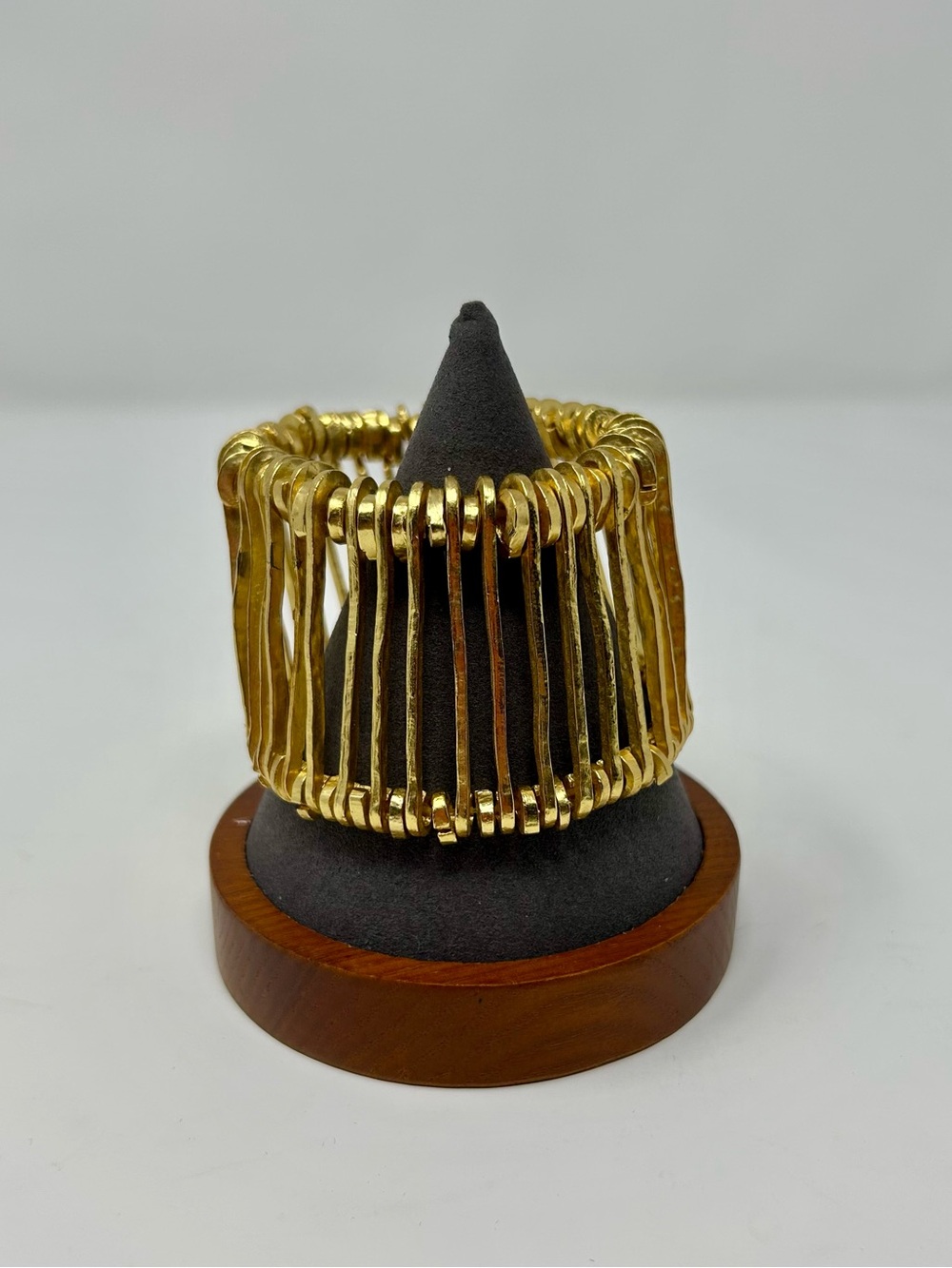 Vintage Gold-Tone Vertical Bar Stretch Cuff Bracelet Wide Brutalist Bangle